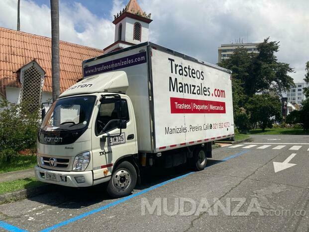 foto camion trasteos manizales .jpeg